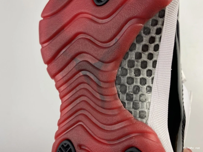 Jordan AV2187-160 Bred Retro Air Concord 11 Low 0805